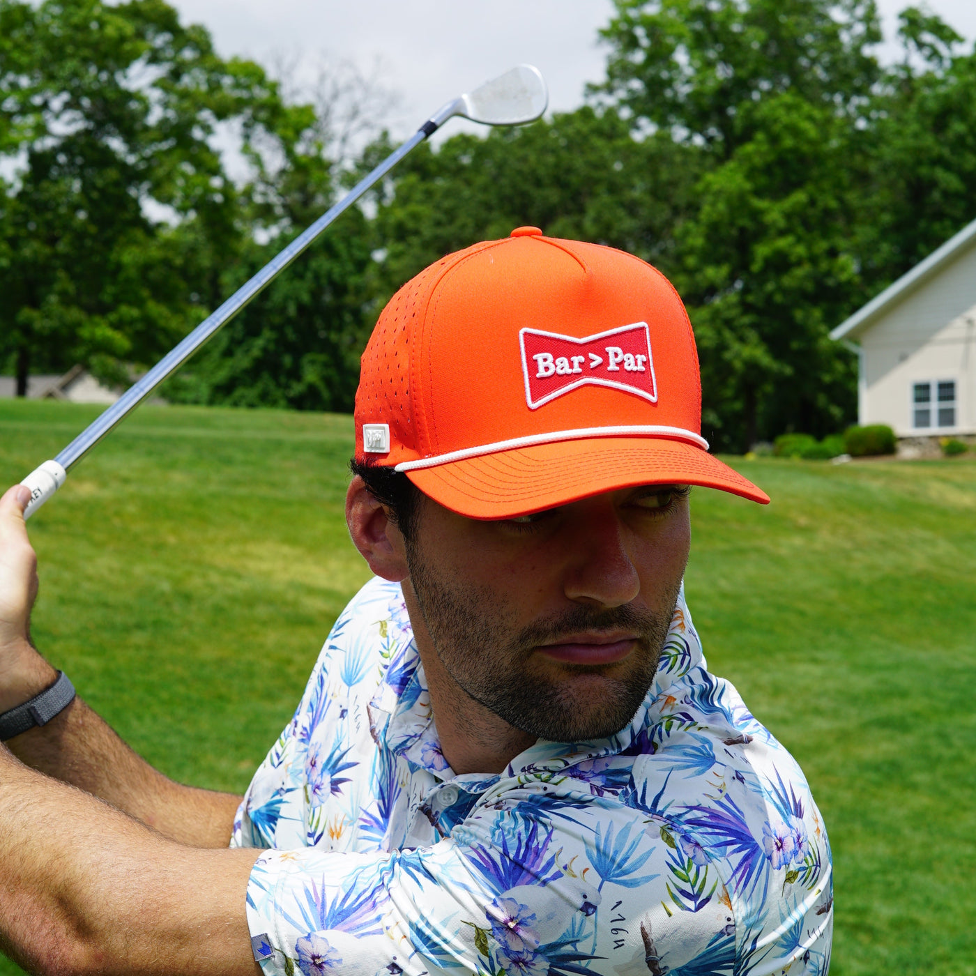 Bar > Par Hat